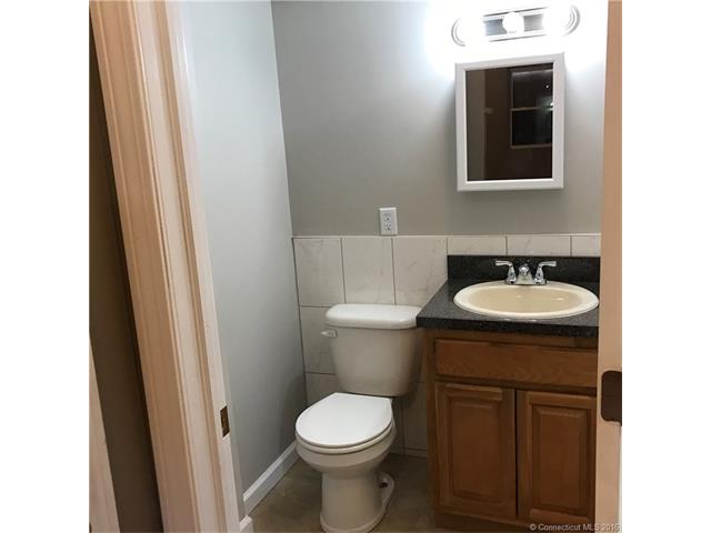 65 Center St, Hartford, CT 06120