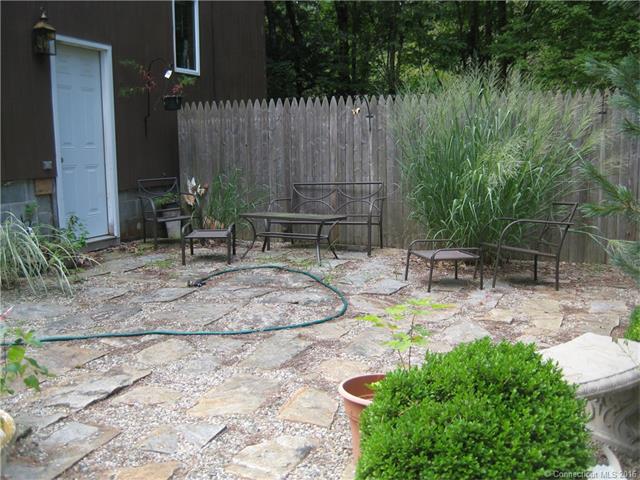 320 Christian Hill Rd, Brooklyn, CT 06234