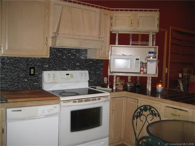 320 Christian Hill Rd, Brooklyn, CT 06234