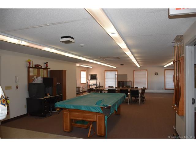 650 Wauregan Rd, Brooklyn, CT 06234