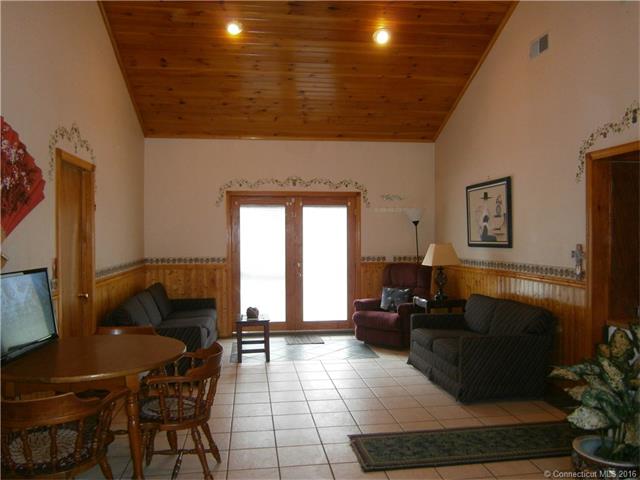 84 Bedlam Rd, Chaplin, CT 06235