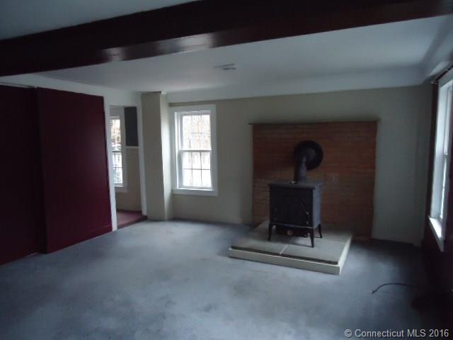 1084 Boston Tpke, Coventry, CT 06238