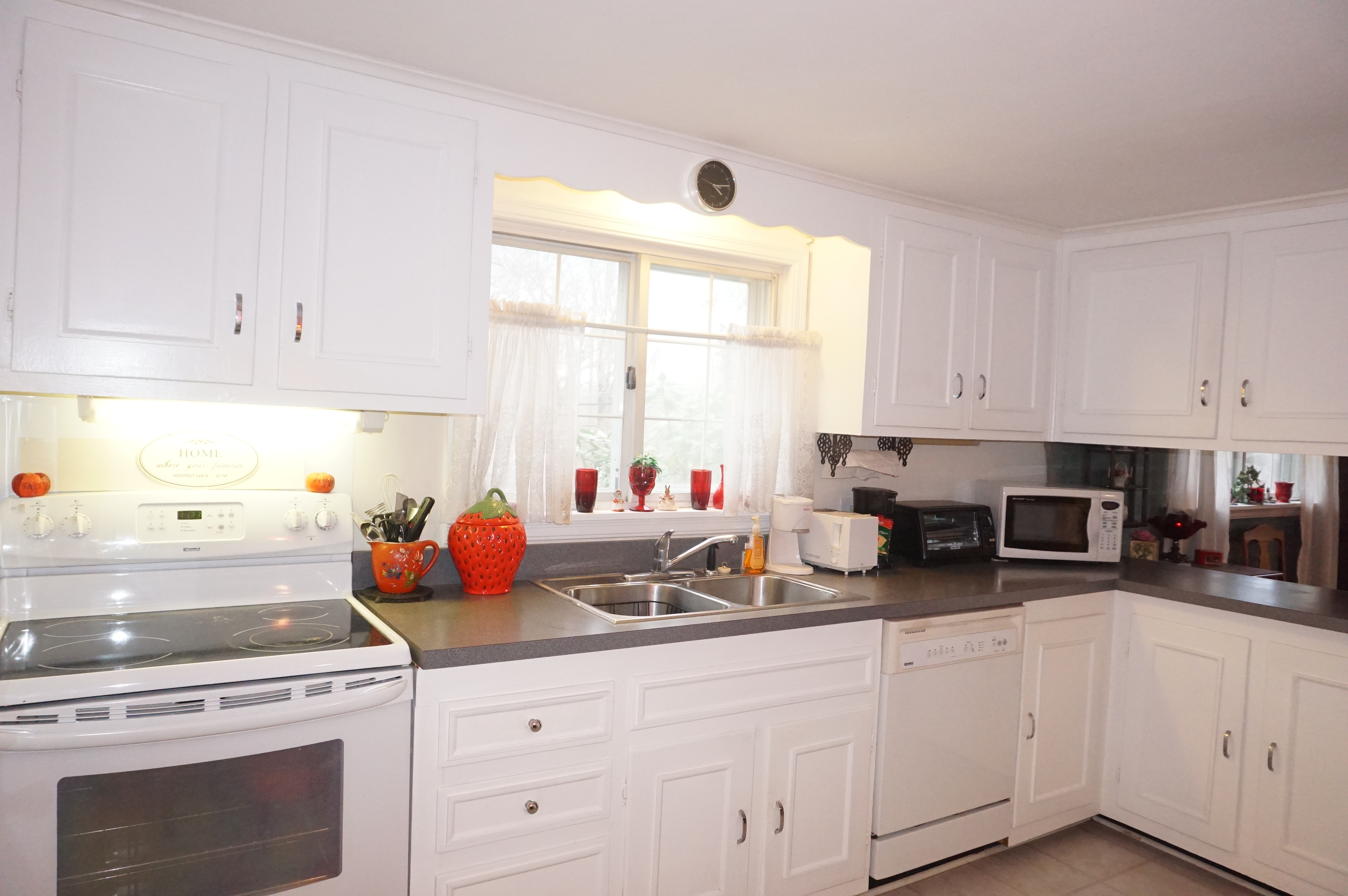 2461 Main St., Conventry, CT 06238