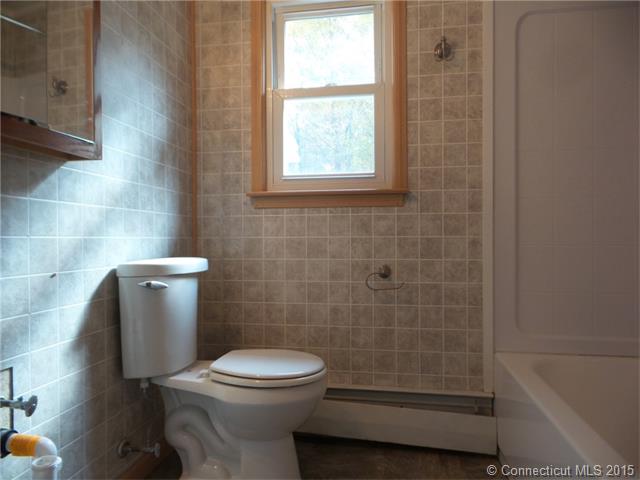89 Forge Rd, Coventry, CT 06238