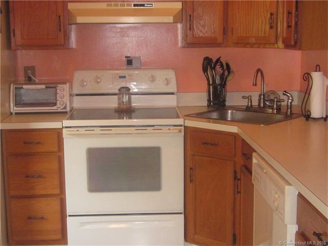 745 Merrow Rd, Coventry, CT 06238