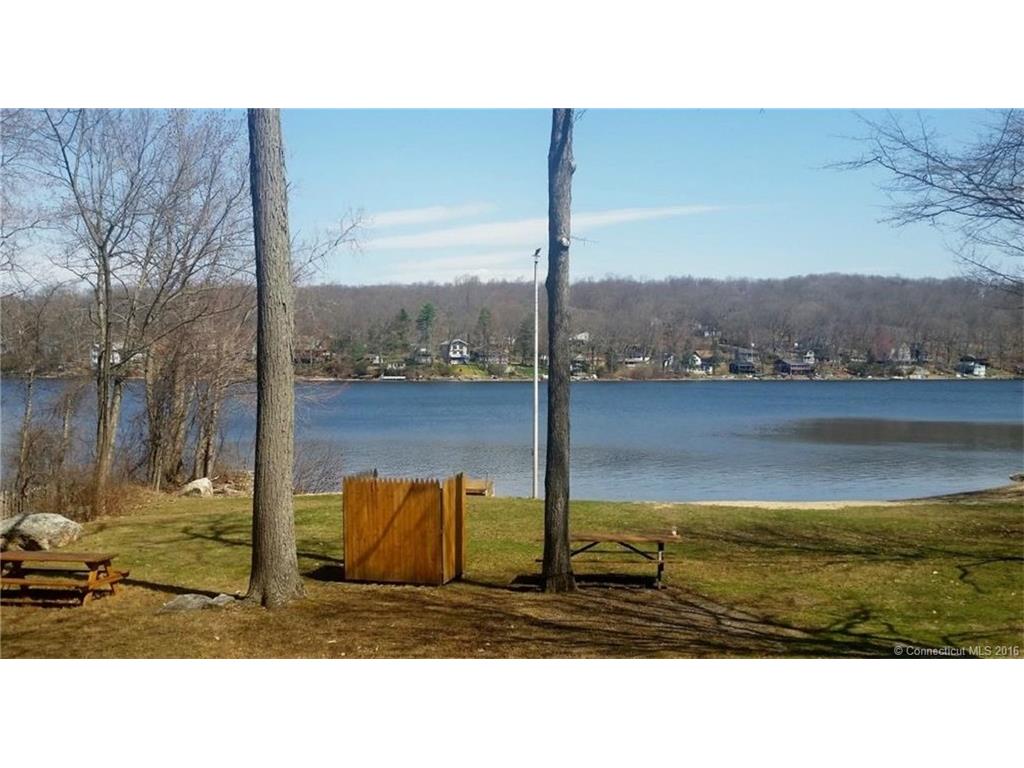 34 Echo Rd, Coventry, CT 06238