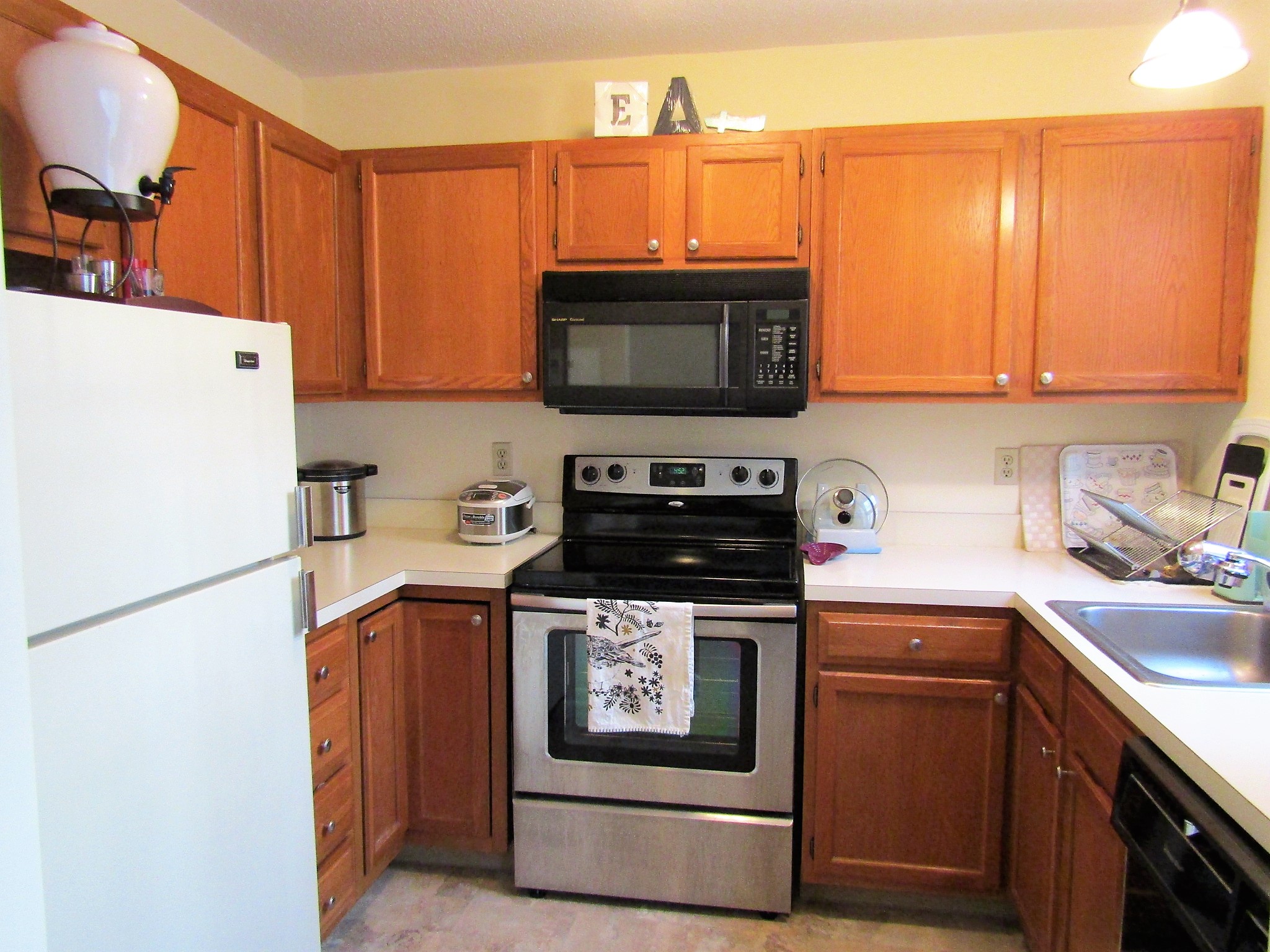 745 Merrow Rd #121, Coventry, CT 06238