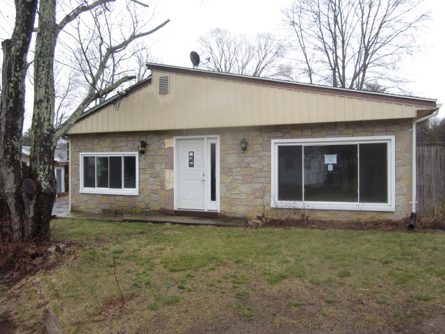 20 Hickory DrCoventry, CT, 06238Tolland County