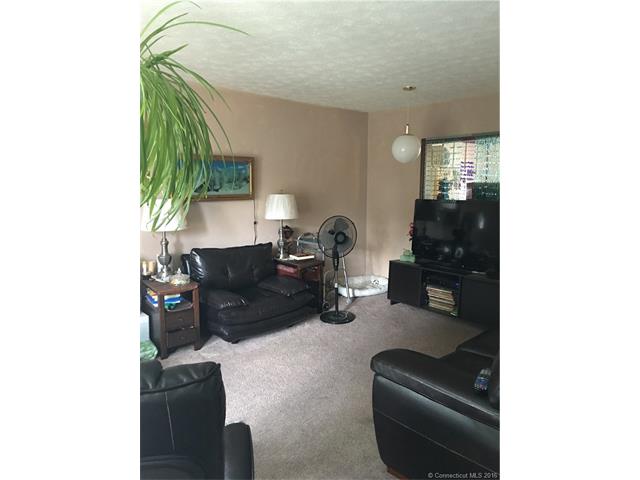 12 Athol St, Killingly, CT 06239