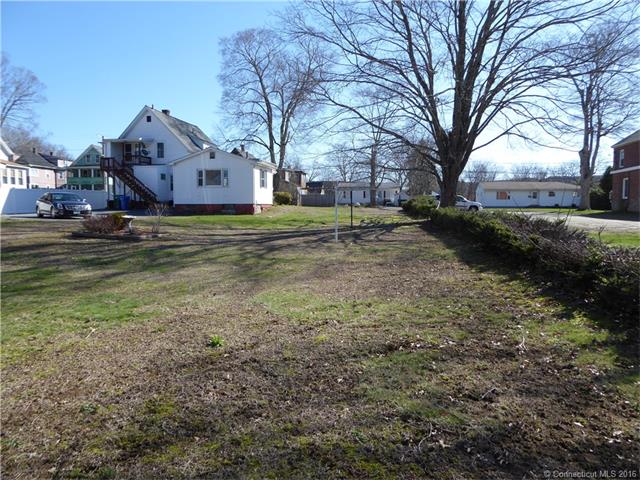61 Maple St, Killingly, CT 06239