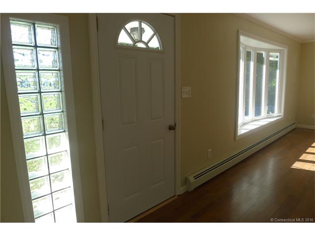 10 All Hallows Rd, Plainfield, CT 06239