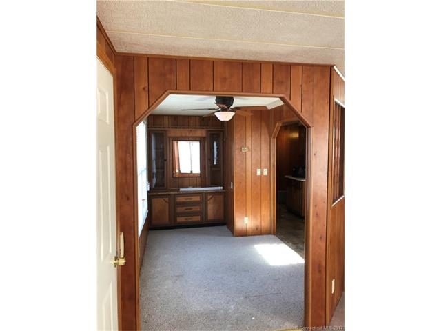 15 Fall Brook Park, Killingly, CT 06239