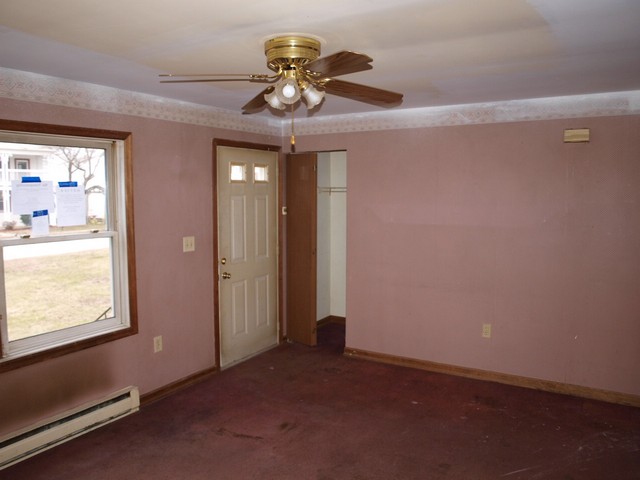 28 Otis StDayville, CT, 06241Windham County