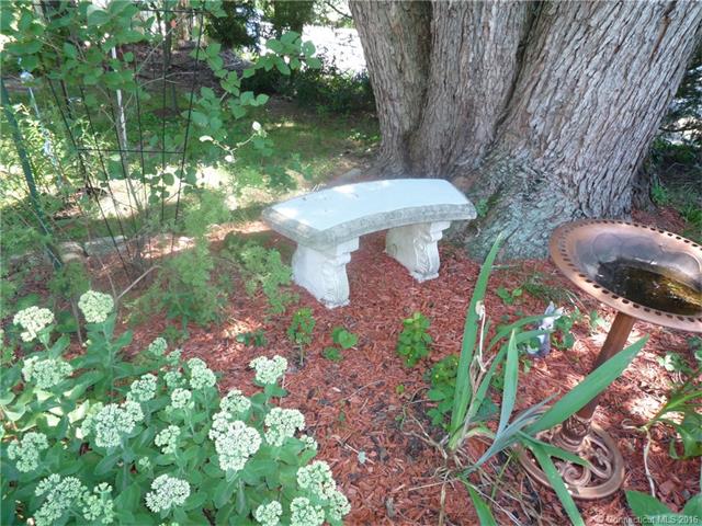 125 Diane Dr, Lebanon, CT 06249