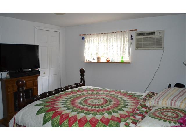 465 Stafford Rd, Mansfield, CT 06250