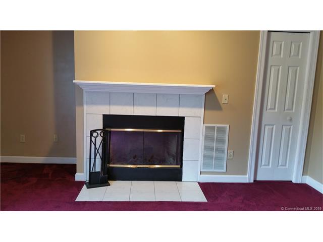 65 Independence Dr, Mansfield, CT 06250
