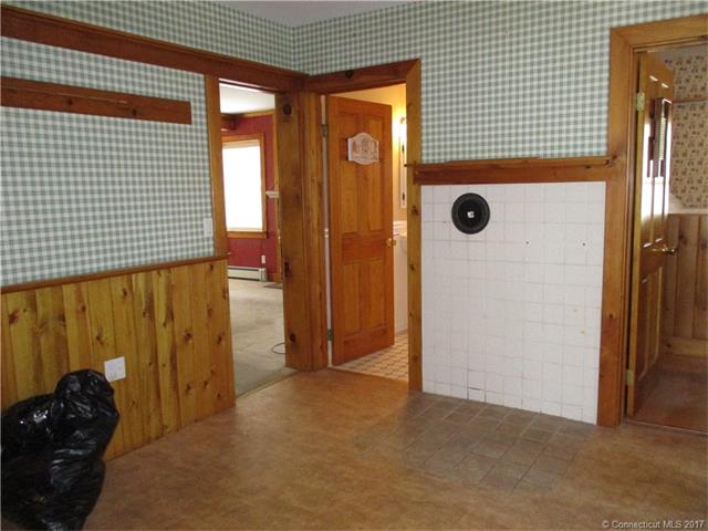445 Thompson Rd, Thompson, CT 06255