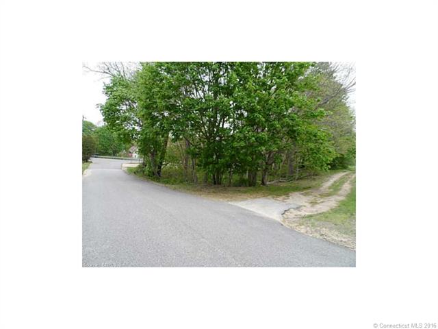 648 Boston Post Rd, Windham, CT 06256