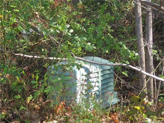 69 Wrights Crossing Rd, Pomfret, CT 06259