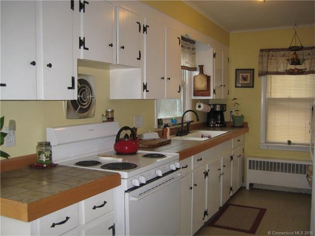 185 Pomfret St, Pomfret, CT 06259