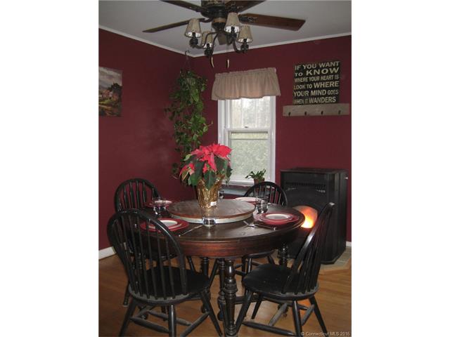 185 Pomfret St, Pomfret, CT 06259
