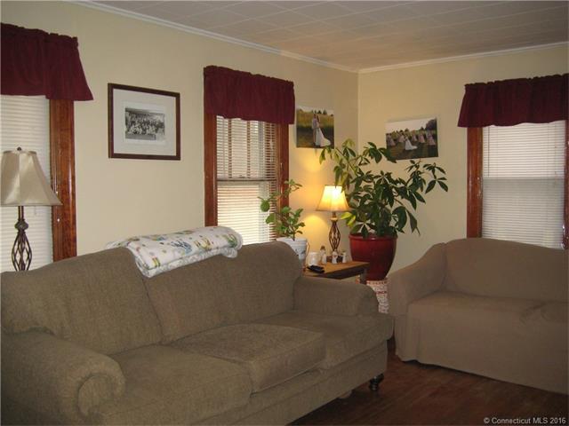 185 Pomfret St, Pomfret, CT 06259