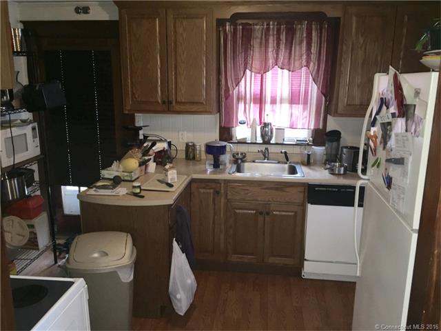 21 Roosevelt St, Putnam, CT 06260