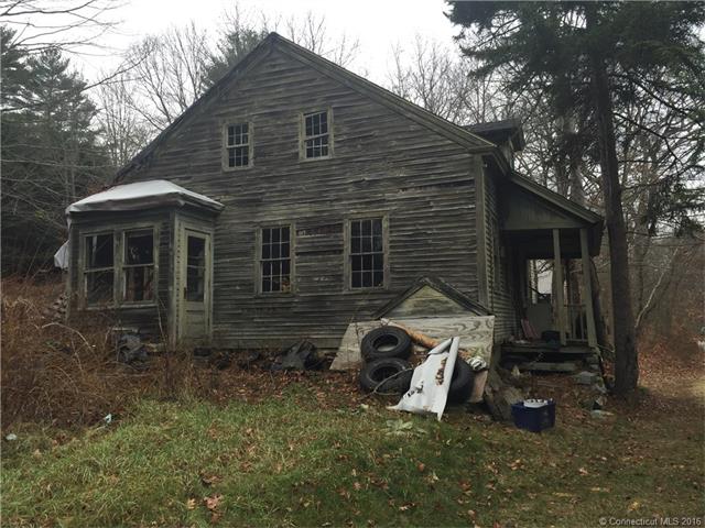 340 Sabin St, Putnam, CT 06260