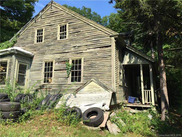 340 Sabin St, Putnam, CT 06260