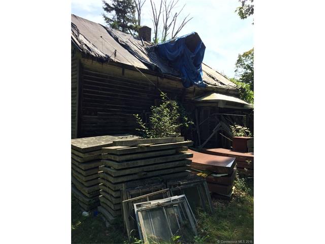 340 Sabin St, Putnam, CT 06260