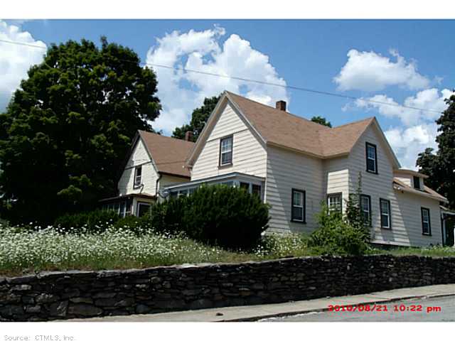 111-115 Woodstock Ave, Putnam, CT 06260