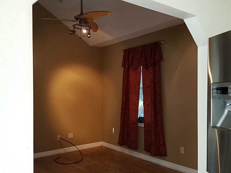 439 SCHOOL ST, Putnam, CT 06260