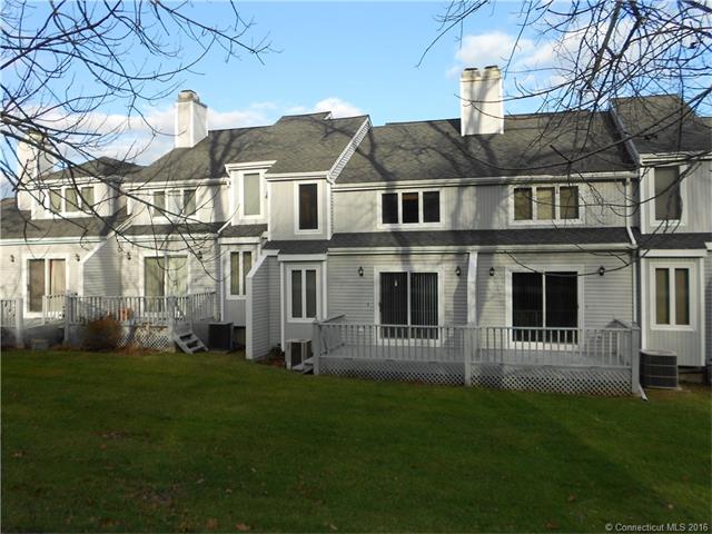 257 Sabin St, Putnam, CT 06260