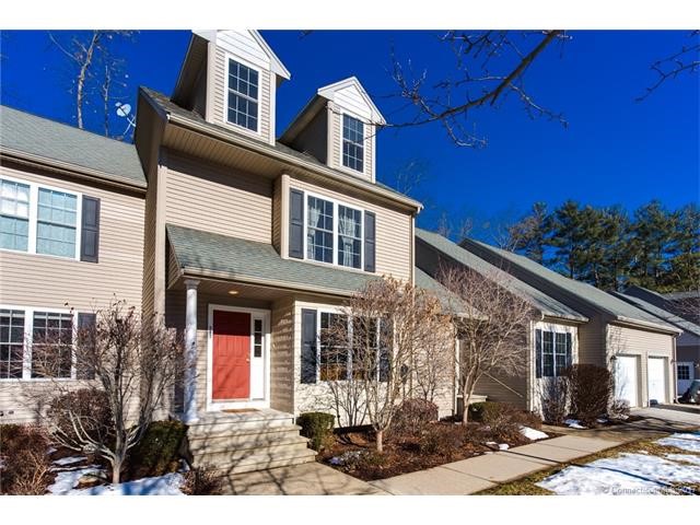 74Perry St #187, Putnam, CT 06260
