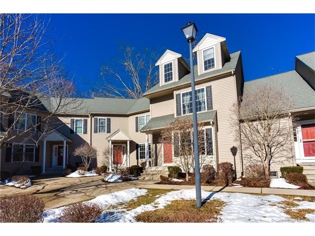 74Perry St #187, Putnam, CT 06260