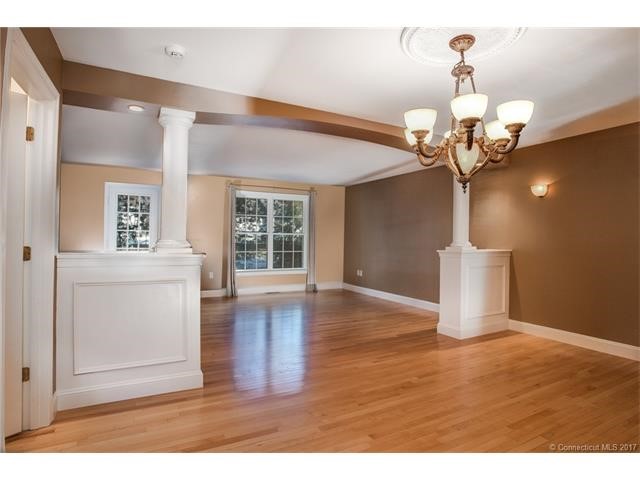 74Perry St #187, Putnam, CT 06260