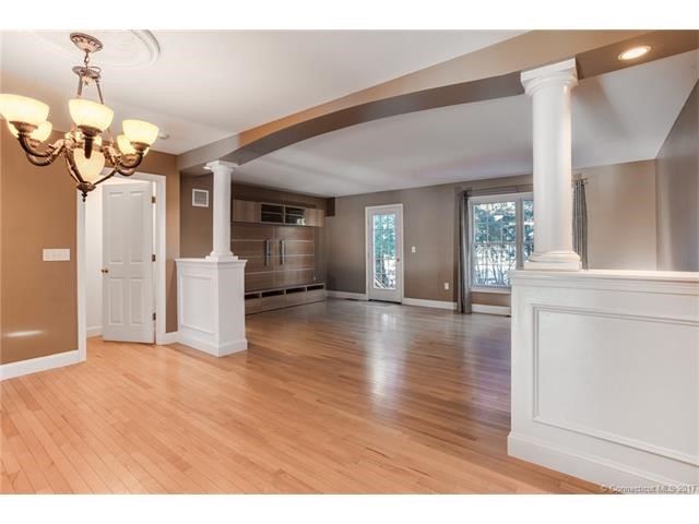 74Perry St #187, Putnam, CT 06260