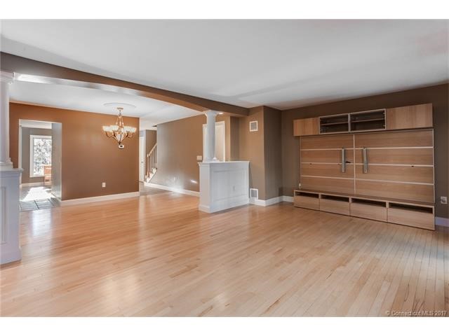 74Perry St #187, Putnam, CT 06260