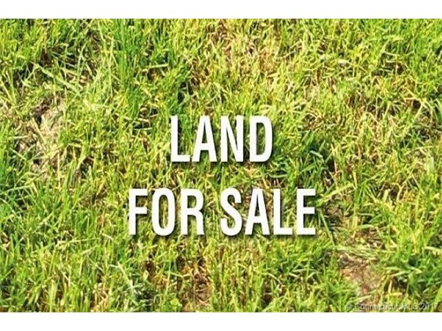 22 Nichols St, Putnam, CT 06260