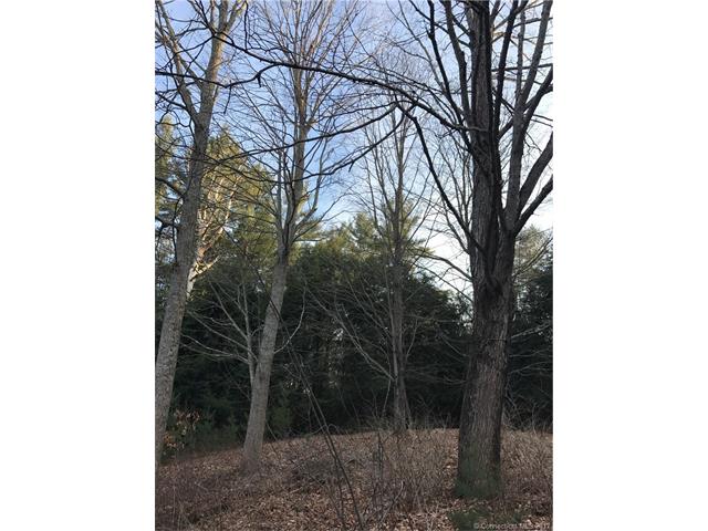 340 Sabin St, Putnam, CT 06260