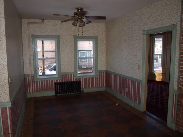 40 Woodstock AvePutnam, CT, 06260Windham County