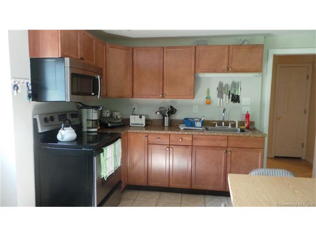 3 College Park, Mansfield, CT 06268