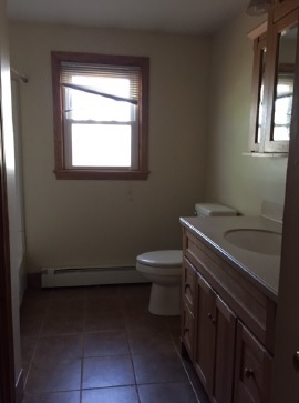 42 Burt Latham Rd, Willington, CT 06279