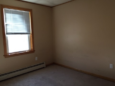 42 Burt Latham Rd, Willington, CT 06279