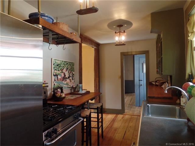 14 Windham Center Rd, Windham, CT 06280
