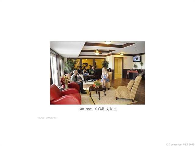 461 Bank St, New London, CT 06320