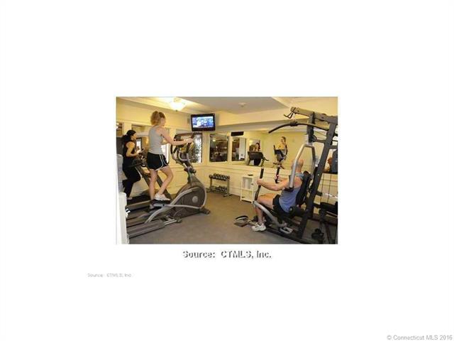 461 Bank St, New London, CT 06320
