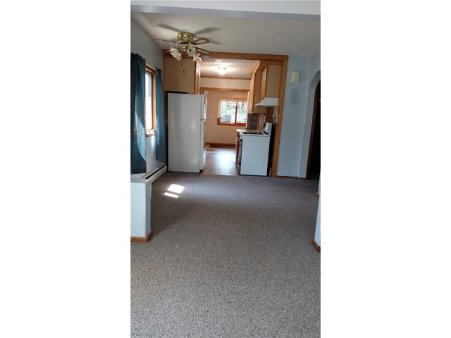 38 Acorn Ct, New London, CT 06320