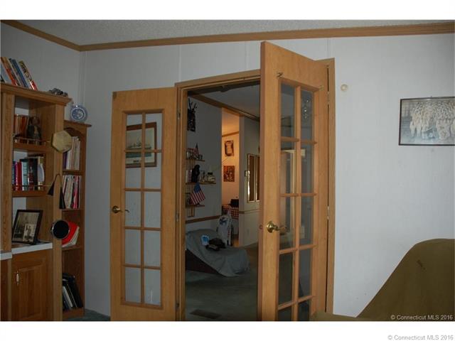 45 Spring St, New London, CT 06320