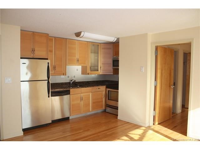 184Pequot Ave #201, New London, CT 06320
